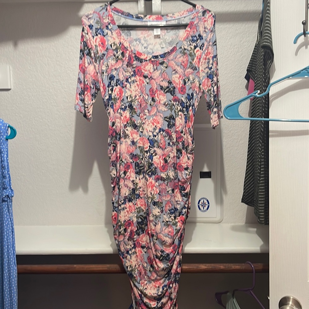 Size small maternity dress